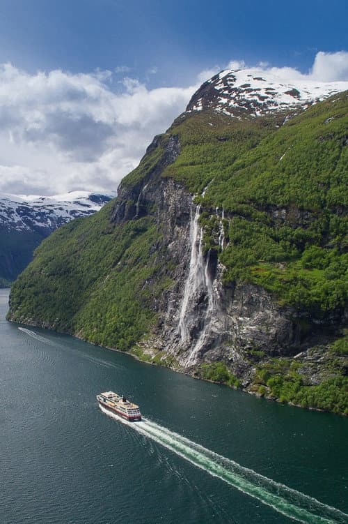 Fjorde, Nordkap und Polarlicht - Norwegens legendäre Hurtigruten poster
